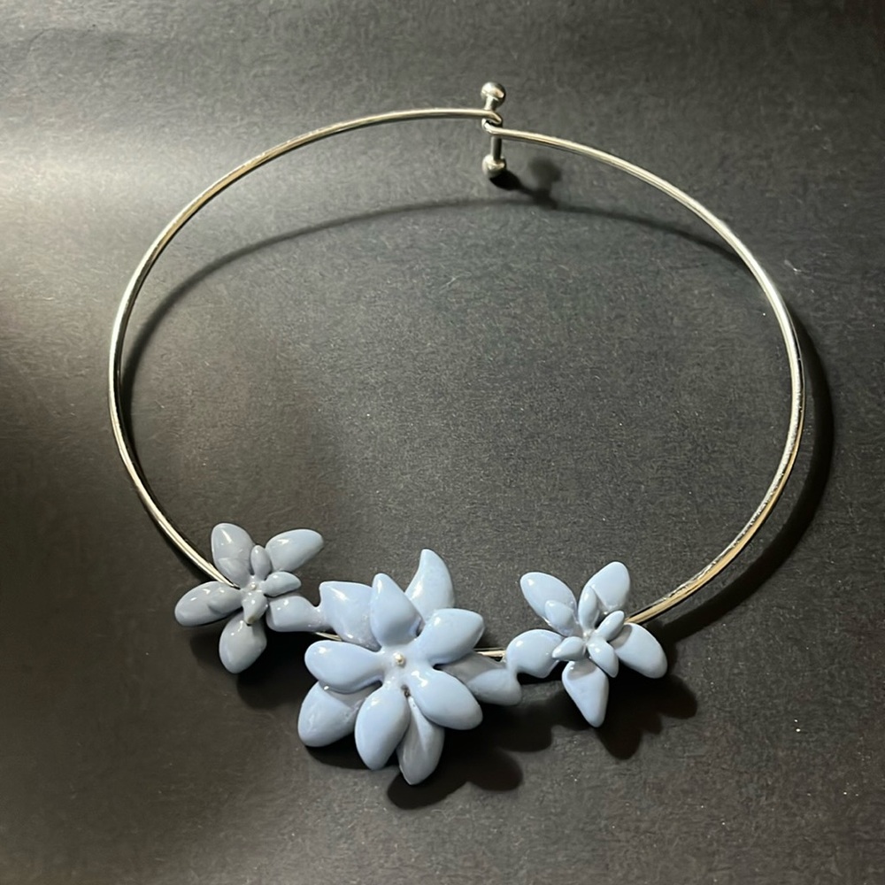 SILVER TONE AND BLUE ENAMEL Jasmine Flower Necklace TALBOTS